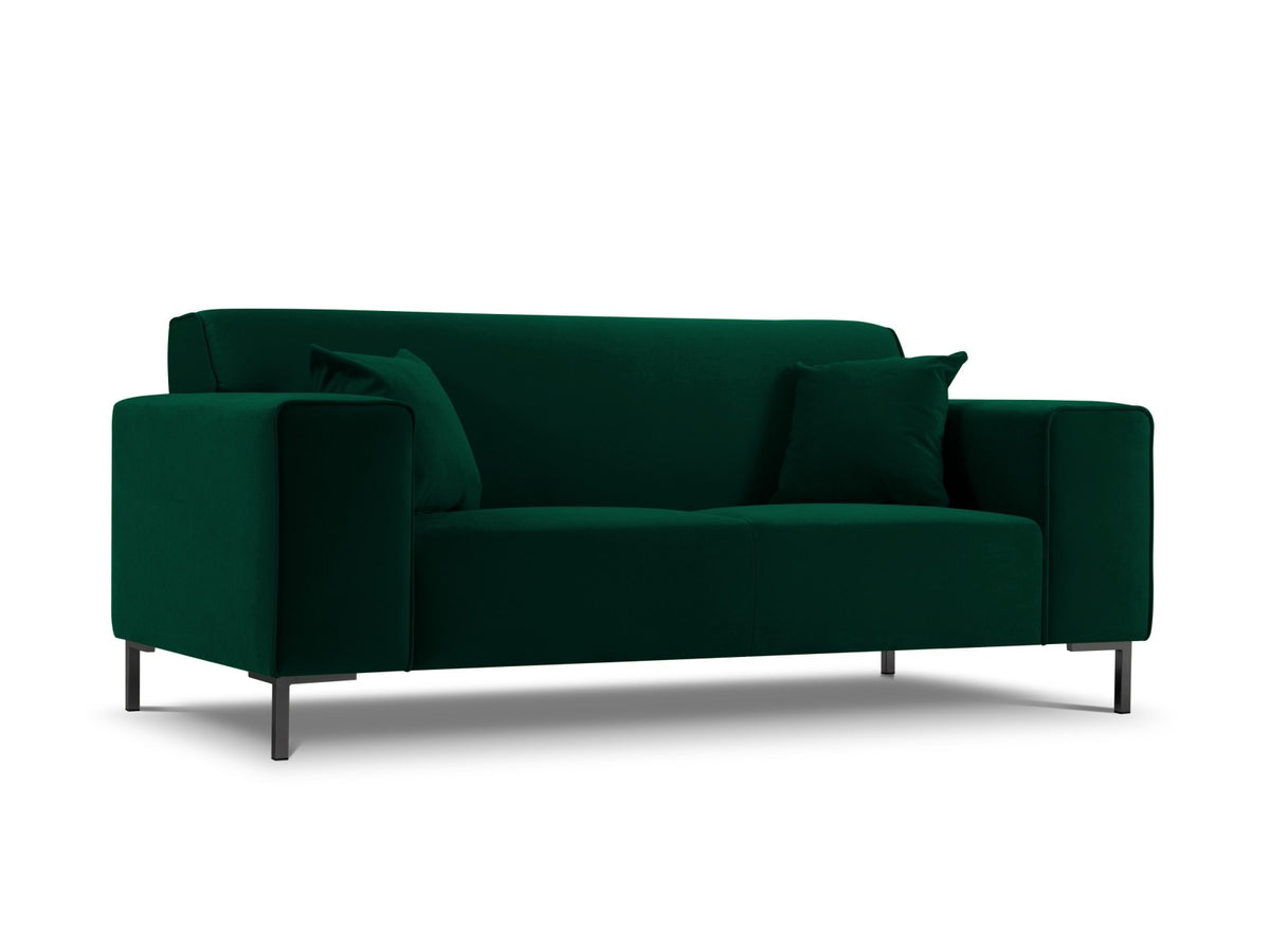 Zweisitzer-Sofa Siena in Beige-Salvador-Samt mit schwarzen Kunststoffbeinen, gepolsterter Sitzfläche und niedriger Rückenlehne, Frontansicht.