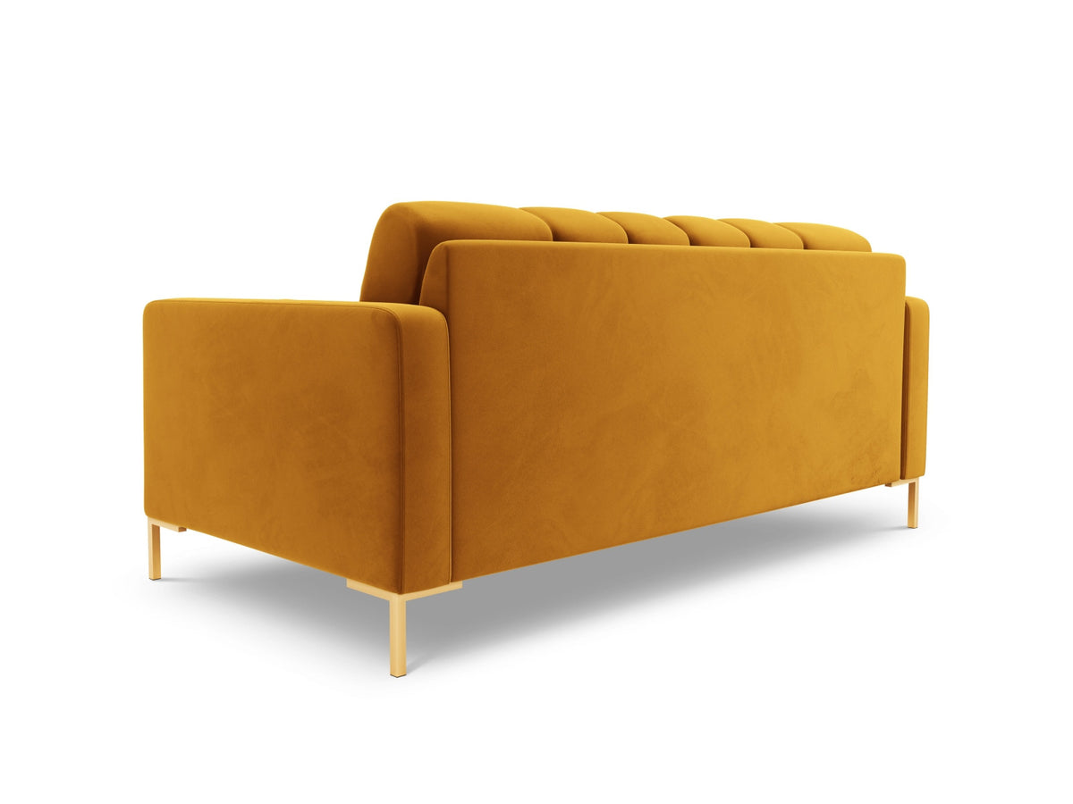 Zweisitziges Sofa Bali mit Stoffbezug, Dekokissen und schlanken Metallbeinen