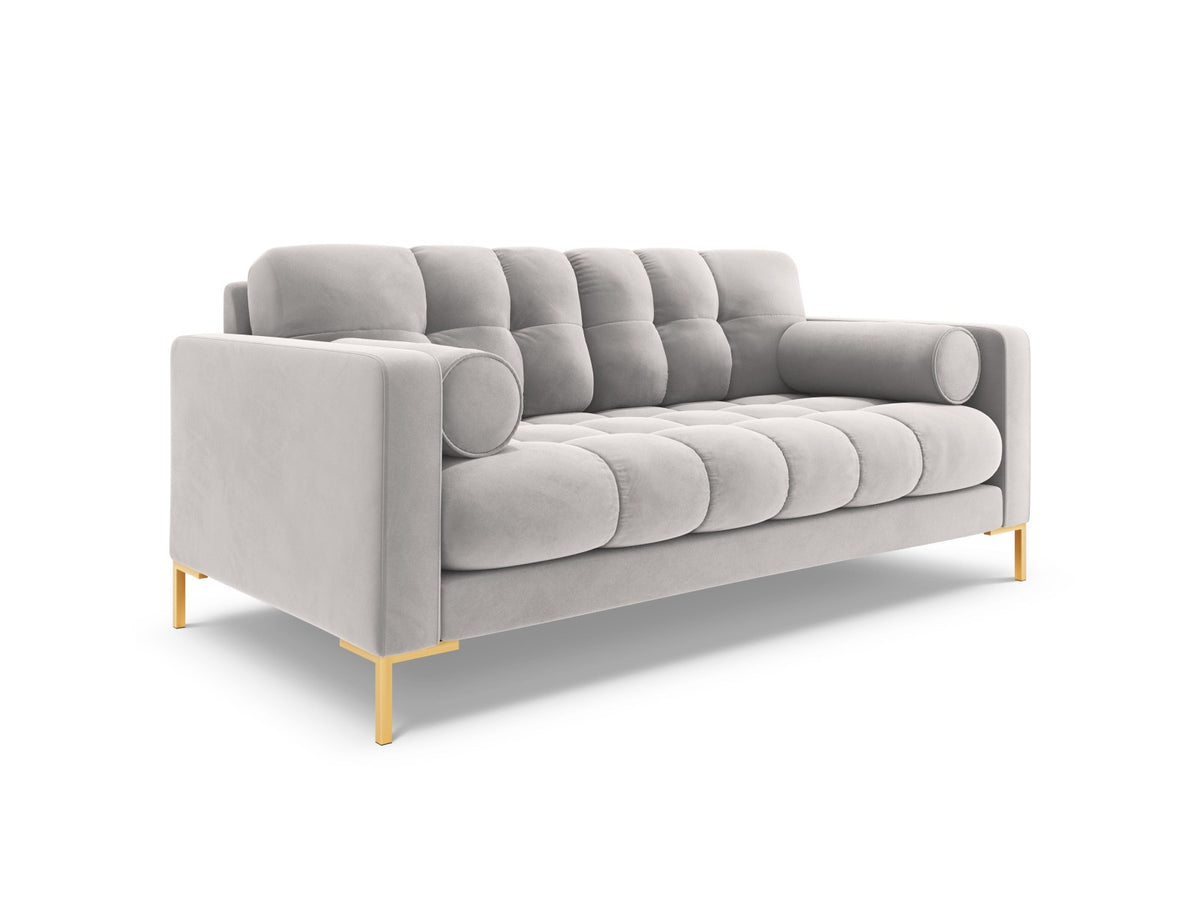 Zweisitziges Sofa Bali mit Stoffbezug, Dekokissen und schlanken Metallbeinen