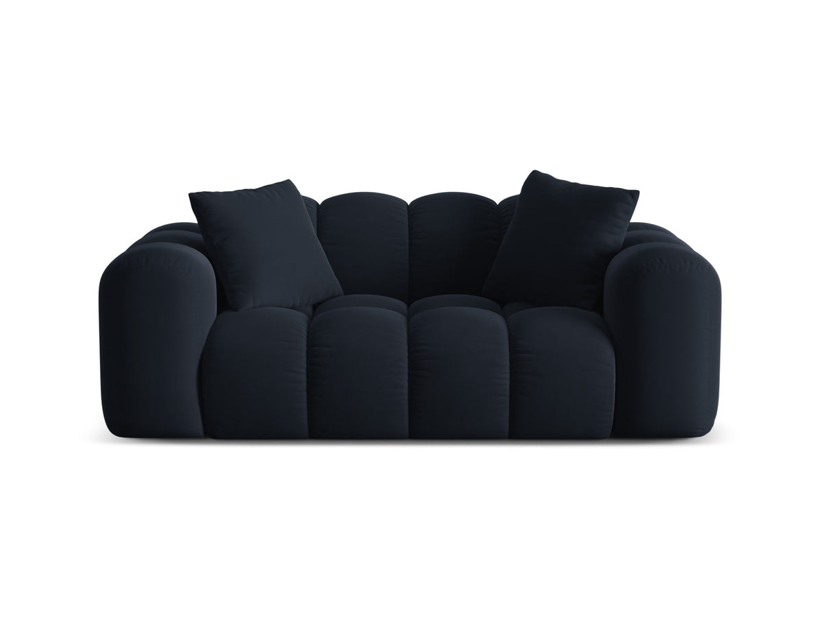 2-Sitzer Sofa Treno in Dark Blue-Bluvel präsentiert im Onlineshop von KAQTU Design AG. 2er Sofa ist von Cosmopolitan Design