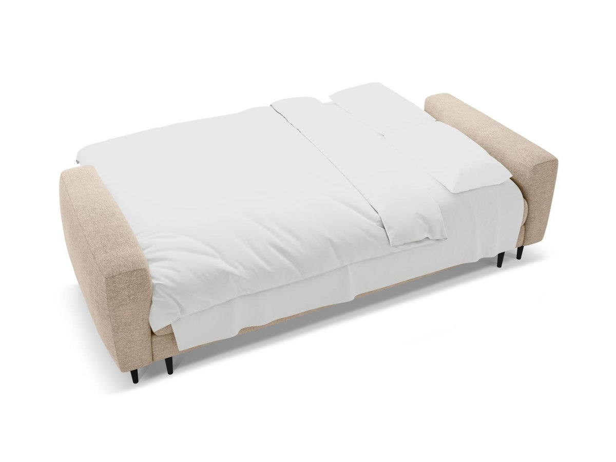 Beiges Bettsofa Lazio mit Sorella-Stoffbezug, Massivholzrahmen, schwarzen Metallbeinen und ausklappbarer Liegefläche samt Bettkasten.