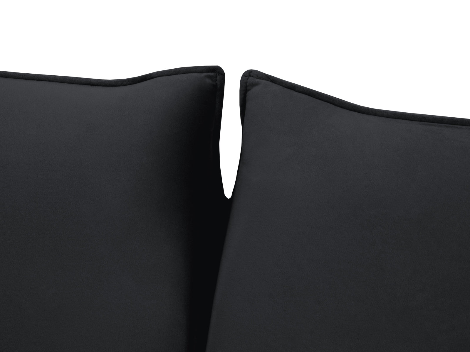 Entdecken Sie das elegante Vienna Velour Sofa mit Schlaffunktion von Cosmopolitan Design – der perfekte 3-Sitzer für stilvolle Wohnräume.