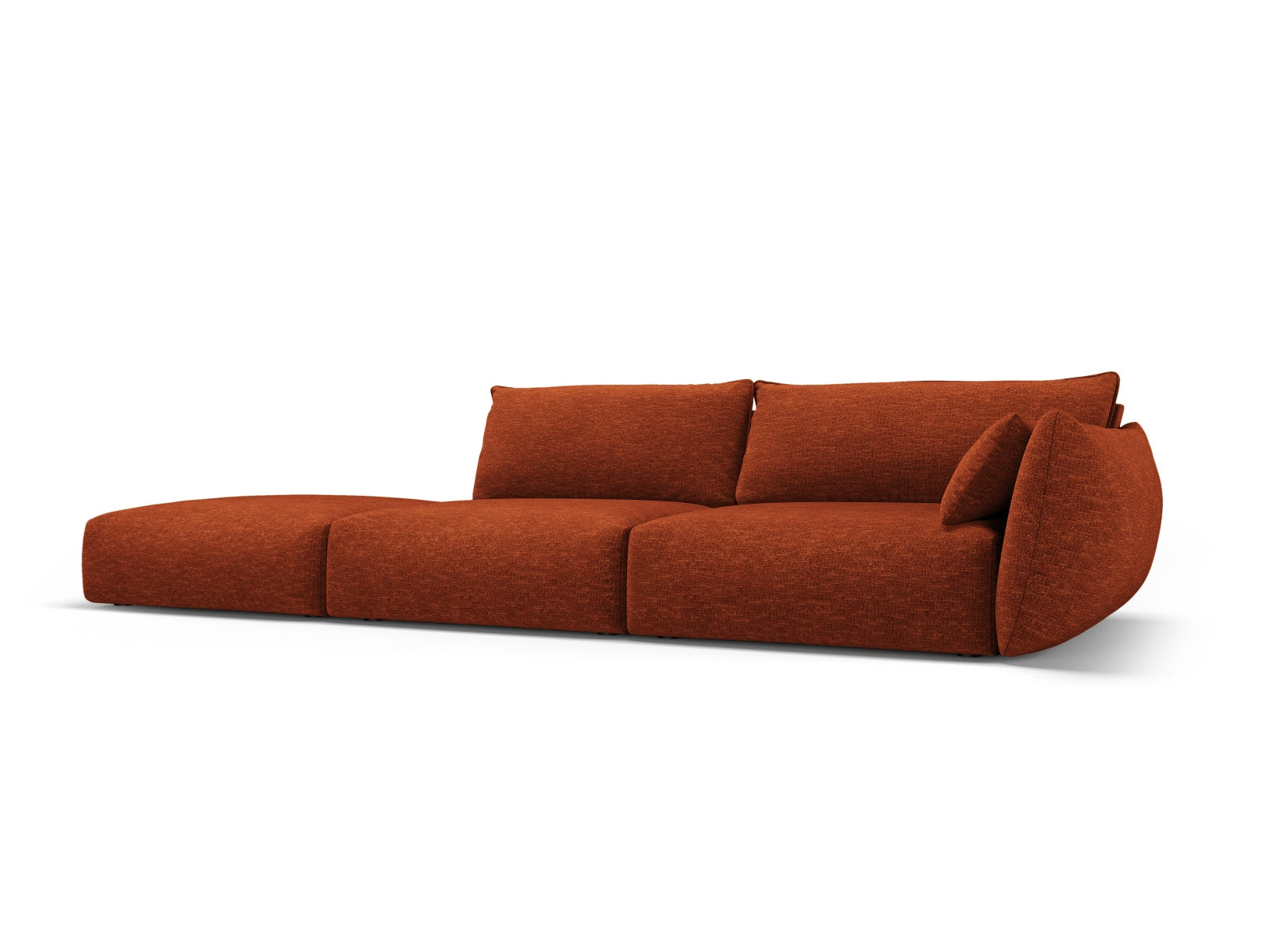 Elegantes 4-Sitzer Sofa links Matera in warmem Terracotta, ideal für stilvolle Wohnräume, erhältlich bei KAQTU Design AG.