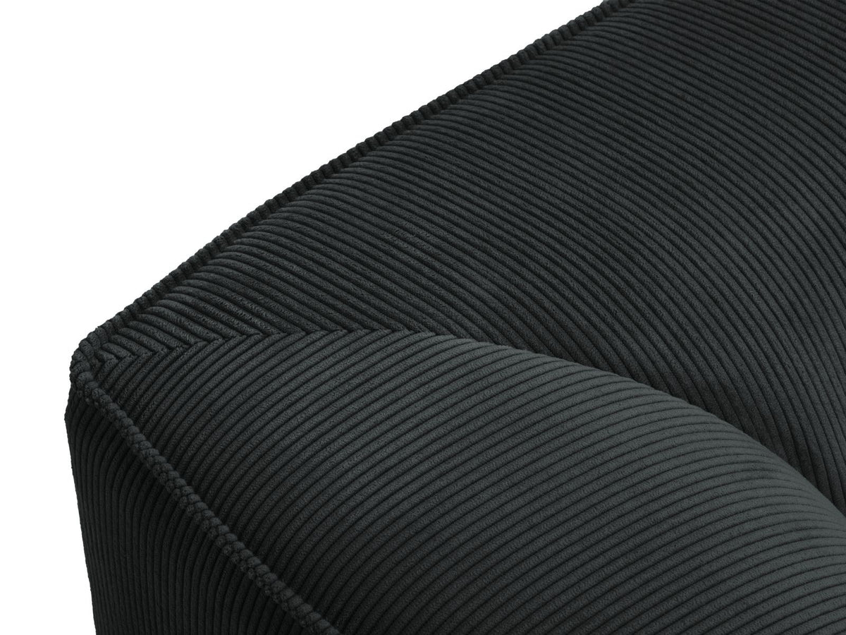 Gelbes 3-Sitzer Sofa Siena mit Massivholzrahmen, Ottawa-Stoffbezug und schwarzen Kunststoffbeinen aus Polypropylen, Frontalansicht.