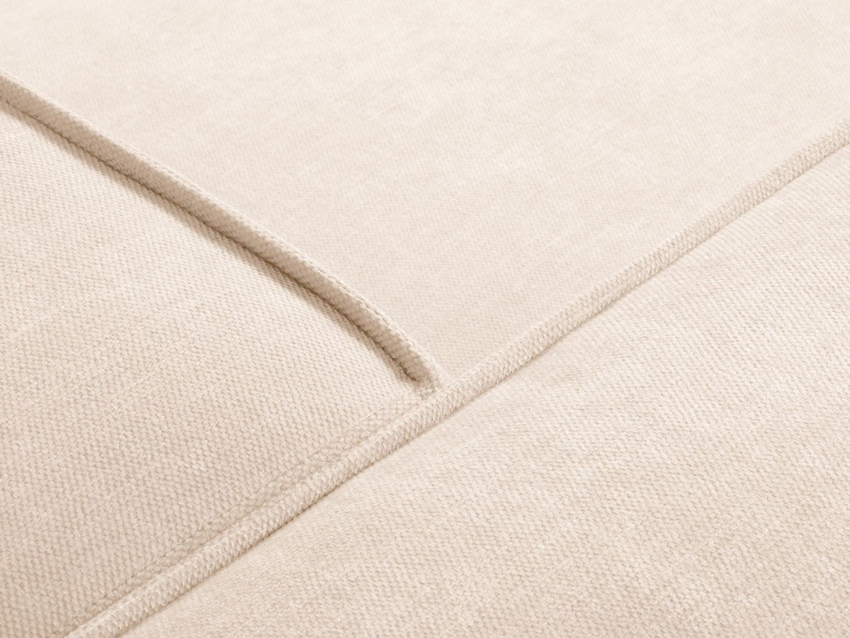 Beiges 3er Sofa Turin von Cosmopolitan Design mit Chenille-Stoffbezug Rosario, Massivholzrahmen und Beinen aus schwarzem Buchenholz.