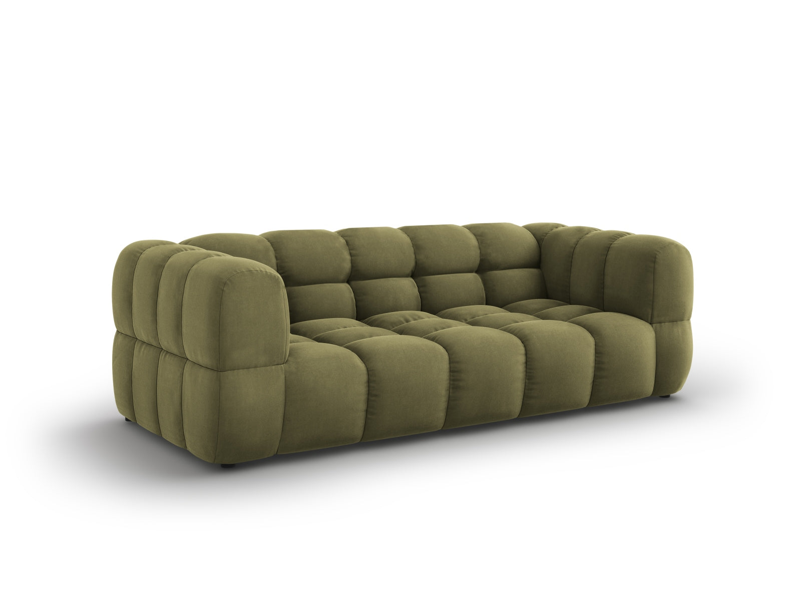 Elegantes 3-Sitzer Sofa aus Sky Velour in sanftem Hellgrün, ideal für stilvolle Wohnräume, präsentiert von Cosmopolitan Design.