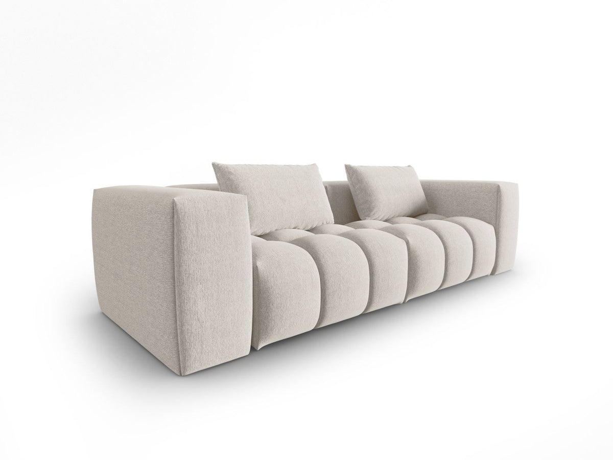 Modulares 3-Sitzer Sofa Verona in Beige mit Sorella-Stoffbezug, schwarzen Kunststoffbeinen und massivem Holzrahmen, Ansicht von vorne.