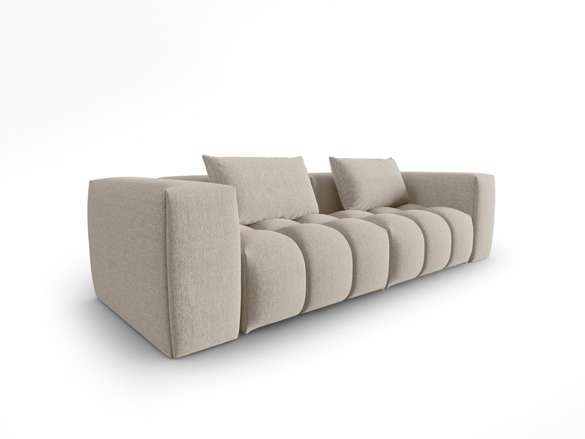Modulares 3-Sitzer Sofa Verona in Beige mit Sorella-Stoffbezug, schwarzen Kunststoffbeinen und massivem Holzrahmen, Ansicht von vorne.