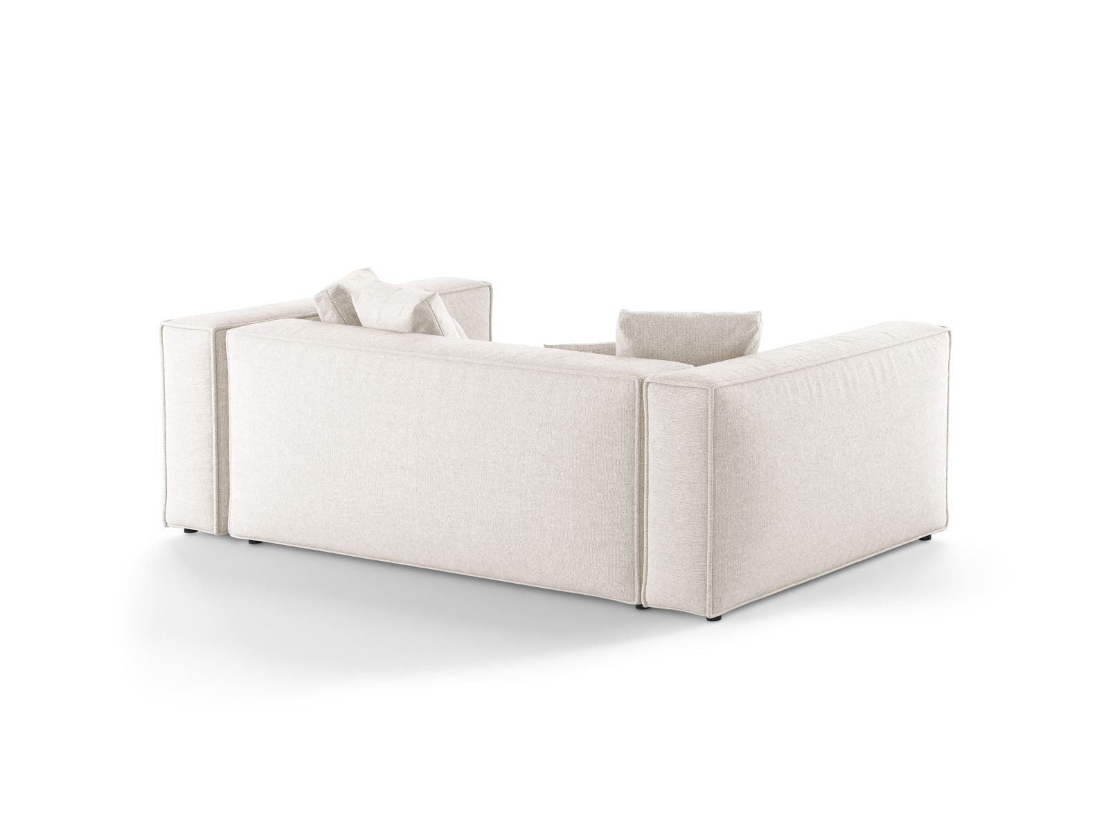 Elegantes 3-Sitzer Sofa Aveiro in sanftem Beige, ideal für stilvolle Wohnräume und entspannte Abende, erhältlich bei Cosmopolitan Design.