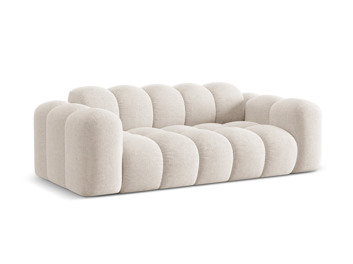 3er Sofa Treno mit Stoffbezug, schwarzen Kunststoffbeinen und flacher Rückenlehne