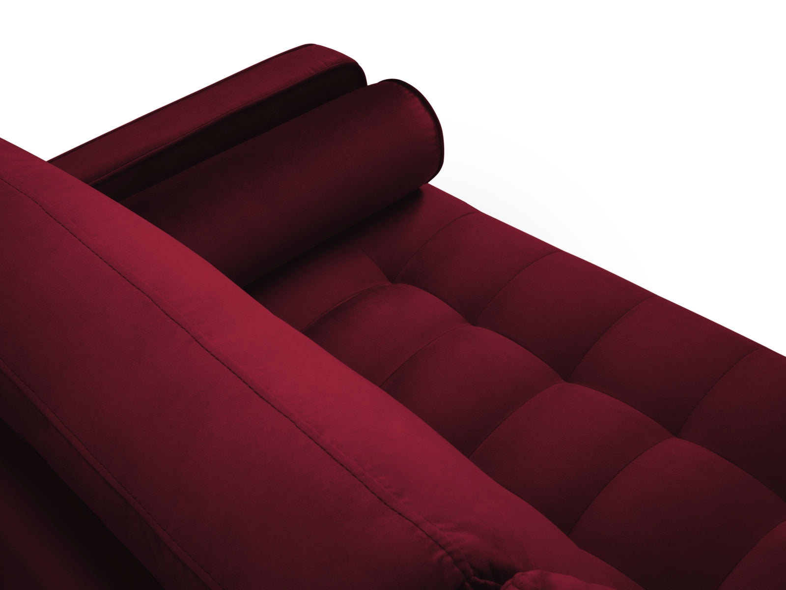 Modernes 3-Sitzer Sofa Aspen in strahlendem Rot von Cosmopolitan Design, perfekt für stilvolle Wohnräume und entspannte Stunden.