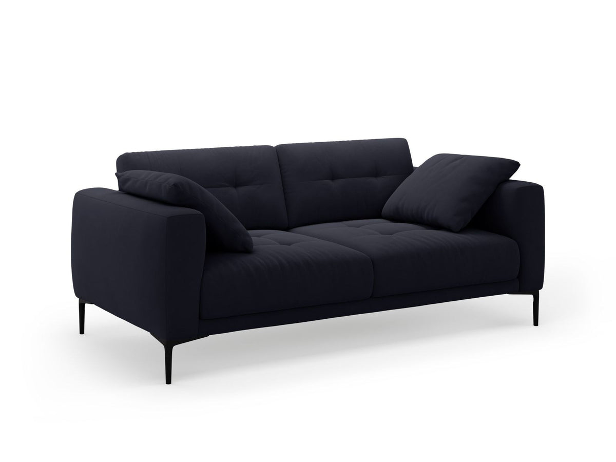 3er Sofa Lazio von Cosmopolitan Design mit Veloursstoff-Bezug in Beige-Salvador, Massivholzrahmen und schwarzen Metallbeinen aus Stahl.