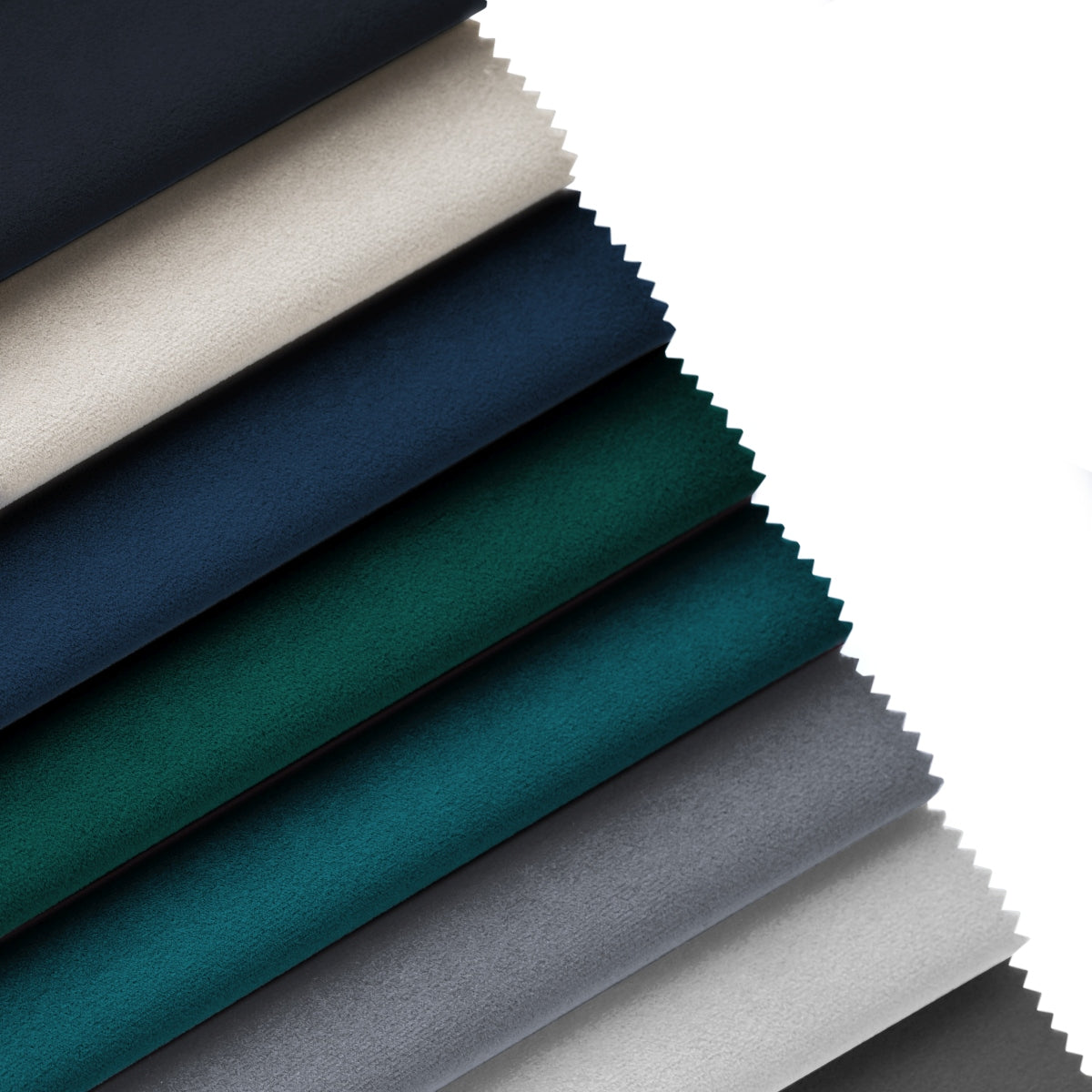 Stilvolles 3-Sitzer Sofa aus luxuriösem Velours, perfekt für kompakte Wohnräume. Hoher Komfort und nachhaltige Qualität für Ihr Zuhause.
