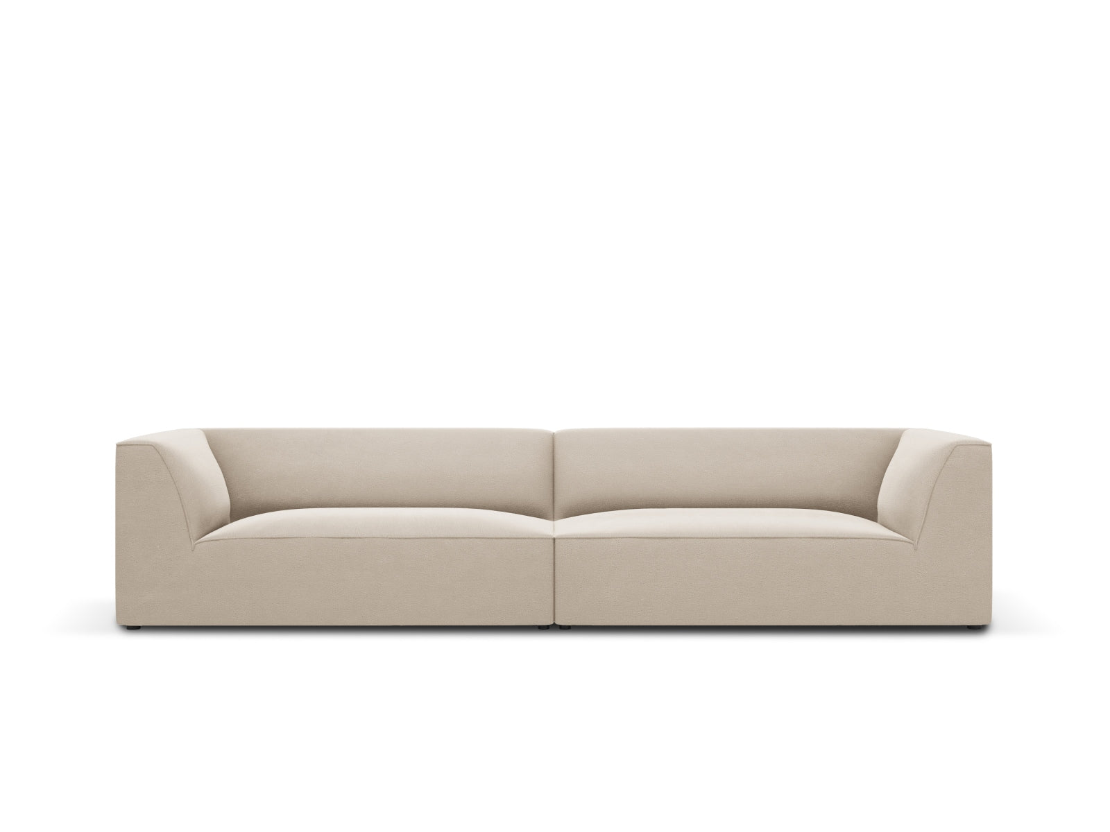 Oslo Velour Sofa 4 Sitzer in Beige präsentiert im Onlineshop von KAQTU Design AG. 4er Sofa ist von Cosmopolitan Design