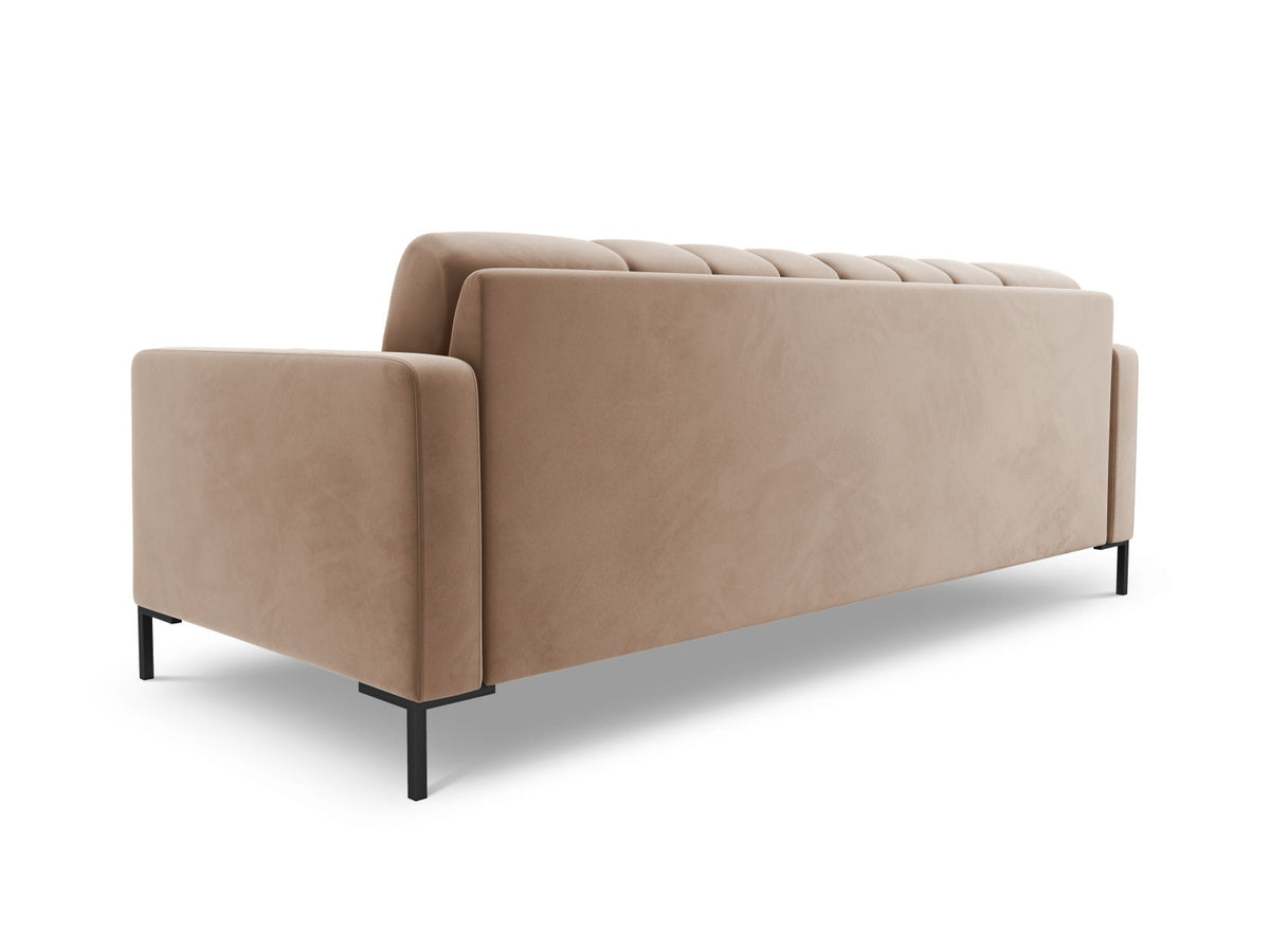 4er Sofa Bali von Cosmopolitan Design, gepolstert, mit Dekokissen auf schlanken Metallbeinen