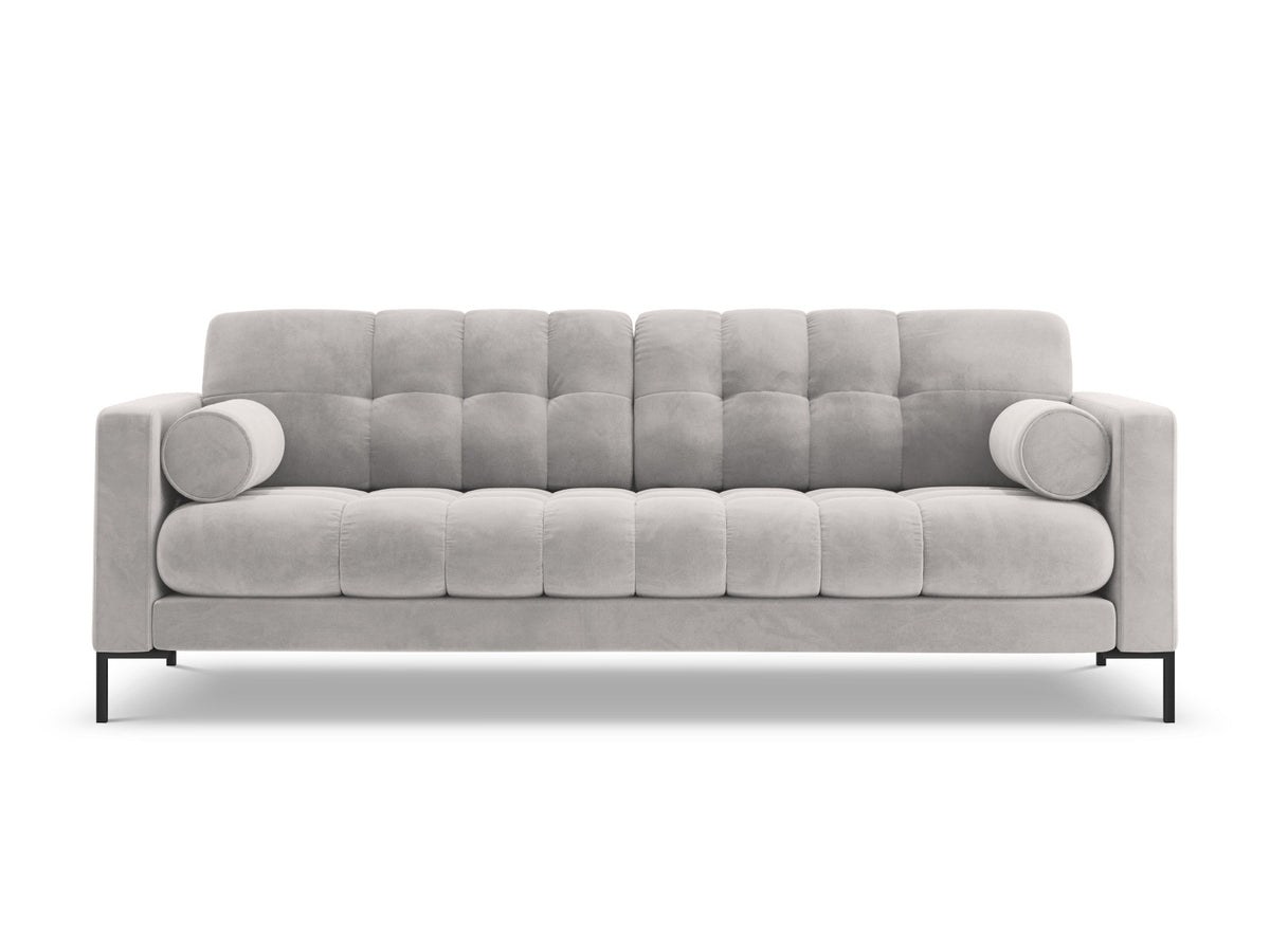 4er Sofa Bali von Cosmopolitan Design, gepolstert, mit Dekokissen auf schlanken Metallbeinen