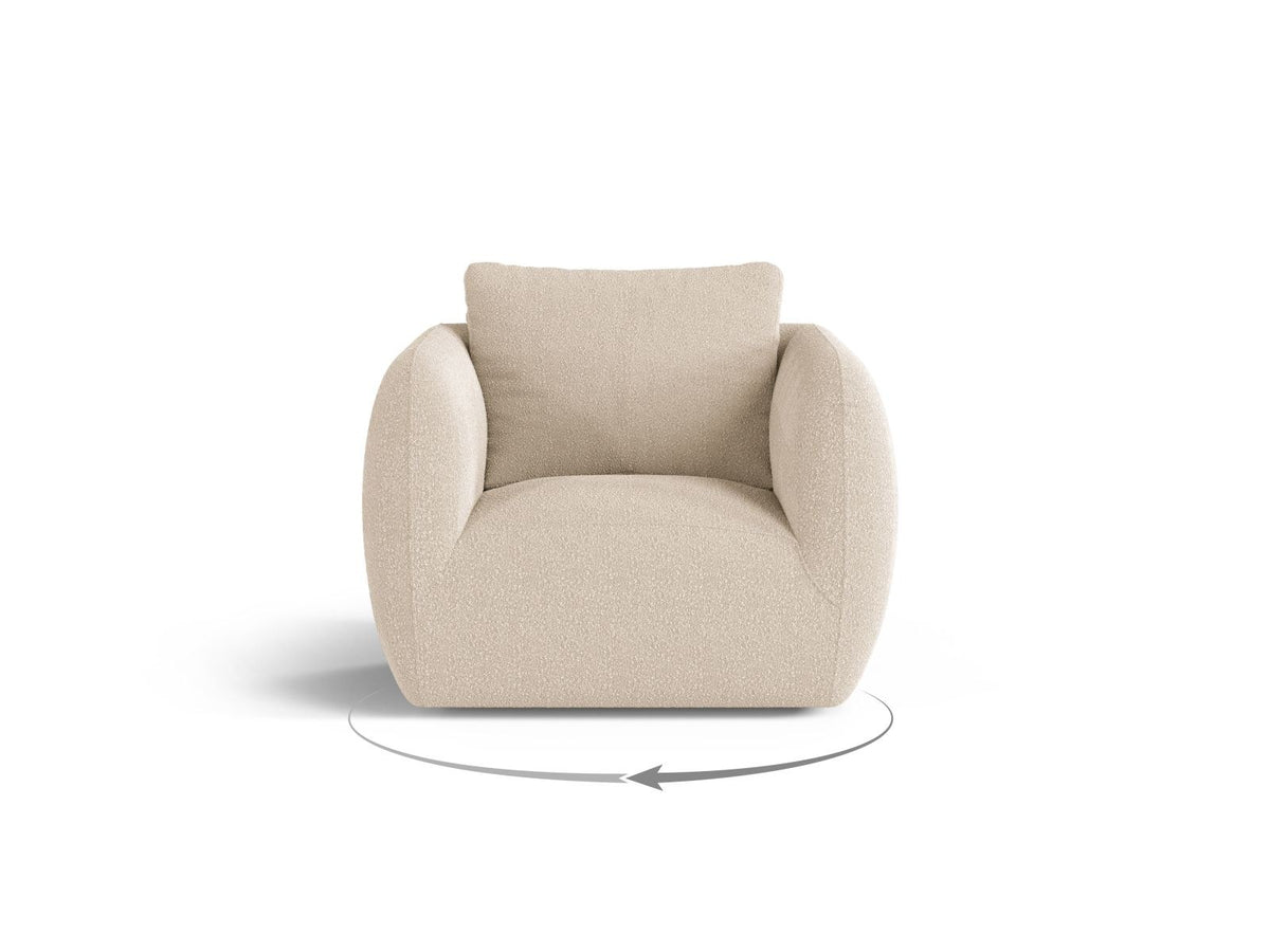 Bouclé-Sessel Nimes in White-Baloo von Cosmopolitan Design mit rundem Kiefernholzgestell und schlanken silberfarbenen Metallbeinen, frontal fotografiert.
