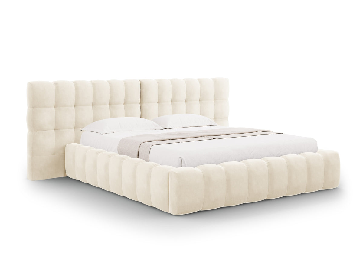 Bali Bett mit Stauraum With Double Kopfteil 200cm in Light Beige-Bluvel präsentiert im Onlineshop von KAQTU Design AG. Bett ist von Cosmopolitan Design