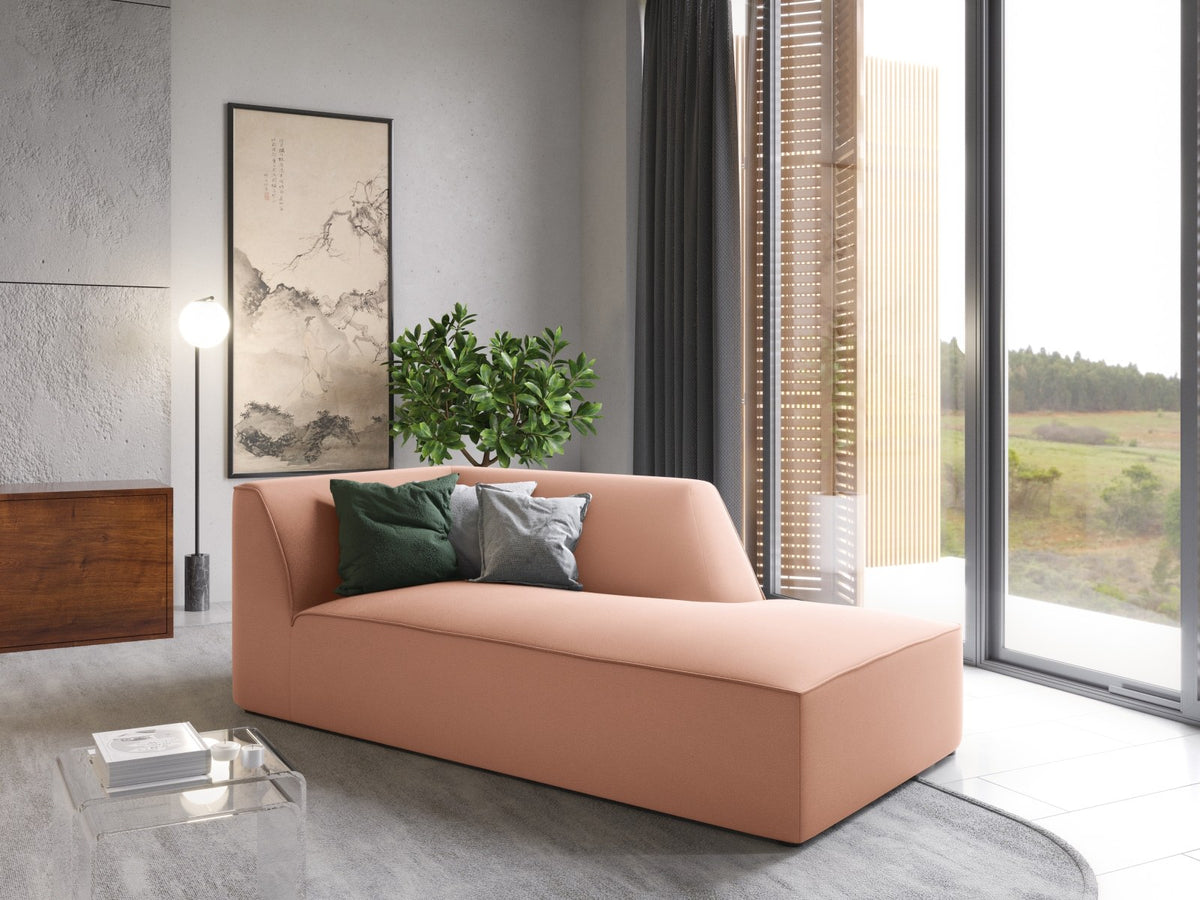 Beige Samt-Chaiselongue Siena von Cosmopolitan Design, rechte Ausführung, Massivholzrahmen, schwarze Kunststoffbeine, 181cm lang.