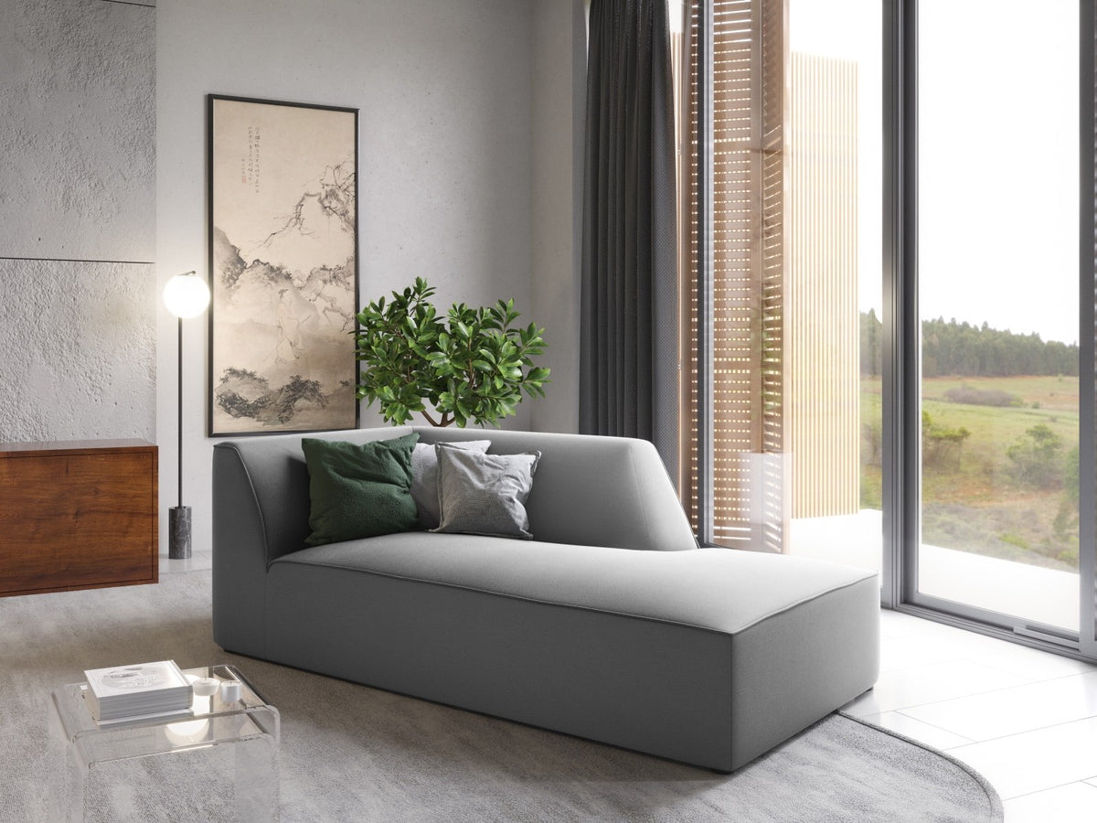 Beige Samt-Chaiselongue Siena von Cosmopolitan Design, rechte Ausführung, Massivholzrahmen, schwarze Kunststoffbeine, 181cm lang.