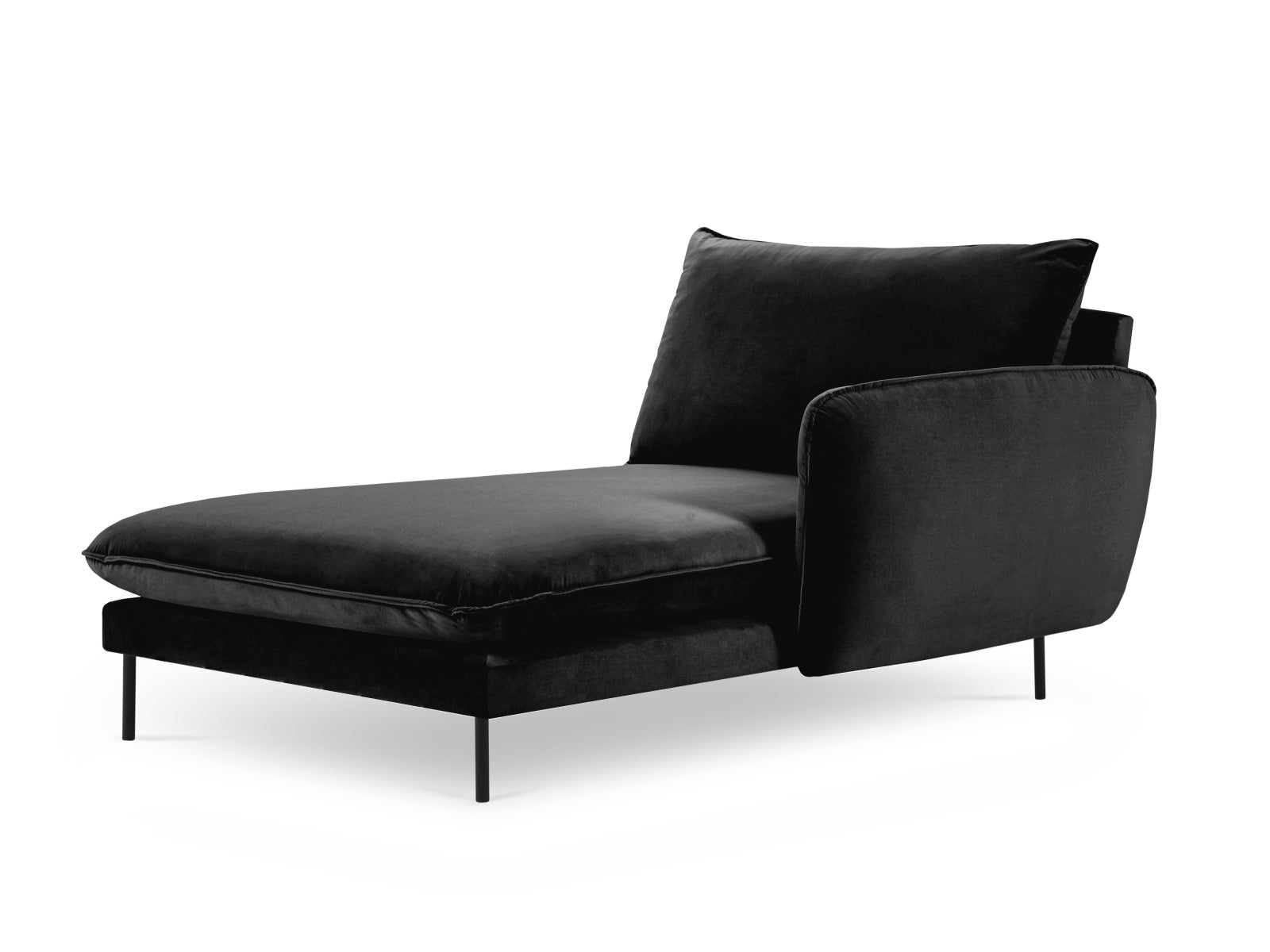 Luxuriöses Vienna Velour Sofa Chaise Lounge rechts 110cm von Cosmopolitan Design. Perfekt für moderne Wohnräume, bietet es Stil und Bequemlichkeit.