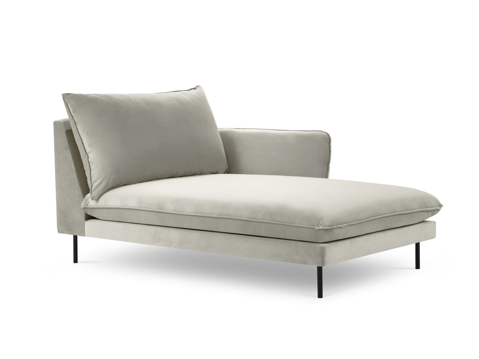 Vienna Velour Sofa Chaise Lounge rechts 1 Sitz 110cm in Beige/Schwarz präsentiert im Onlineshop von KAQTU Design AG. L-Sofa rechts ist von Cosmopolitan Design