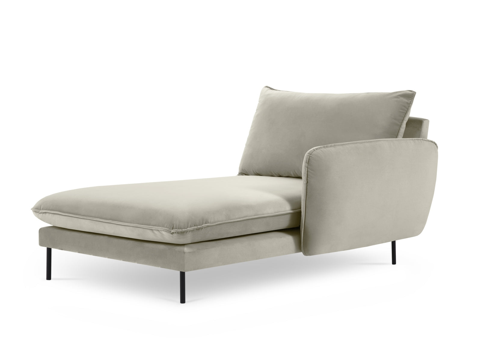 Luxuriöses Vienna Velour Sofa Chaise Lounge rechts 110cm von Cosmopolitan Design. Perfekt für moderne Wohnräume, bietet es Stil und Bequemlichkeit.