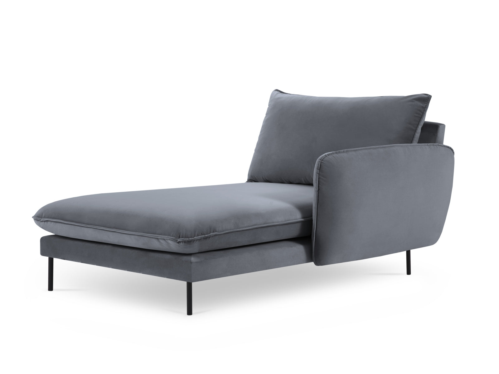 Stilvolles Vienna Velour Sofa Chaise Lounge rechts 110cm von Cosmopolitan Design. Komfortabel, langlebig und perfekt für moderne Wohnkonzepte.