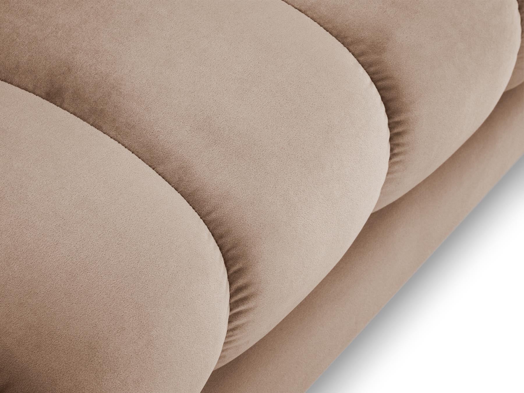 Stilvolle rechte 1-Sitzer Chaise Longue Bali in zartem Beige-Bluvel, perfekt für zeitgemäße Einrichtung und gemütliche Auszeiten.