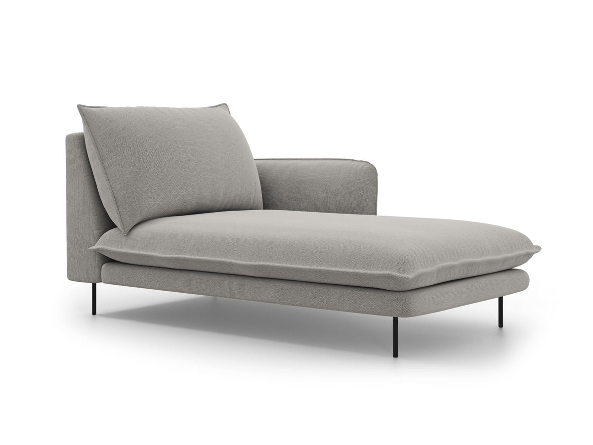 Vienna Sofa Chaise Lounge rechts 1 Sitz 110cm in Light Grey/Schwarz-Asgard/ Positano präsentiert im Onlineshop von KAQTU Design AG. L-Sofa rechts ist von Cosmopolitan Design