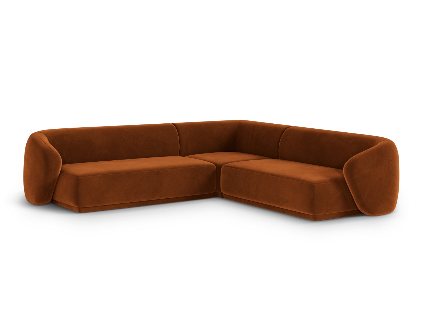 Elegantes 5-Sitzer Ecksofa Symmetric Gomera in warmem Terracotta, ideal für stilvolle Wohnräume, von Cosmopolitan Design.