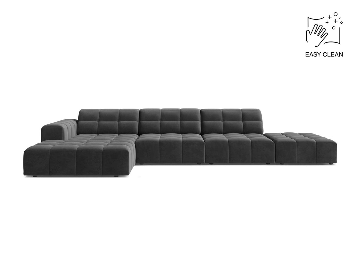Ecksofa links von Cosmopolitan Design mit Samtbezug in Light Beige, massivem Holzrahmen und schwarzen Kunststoffbeinen, Modell Chicago.