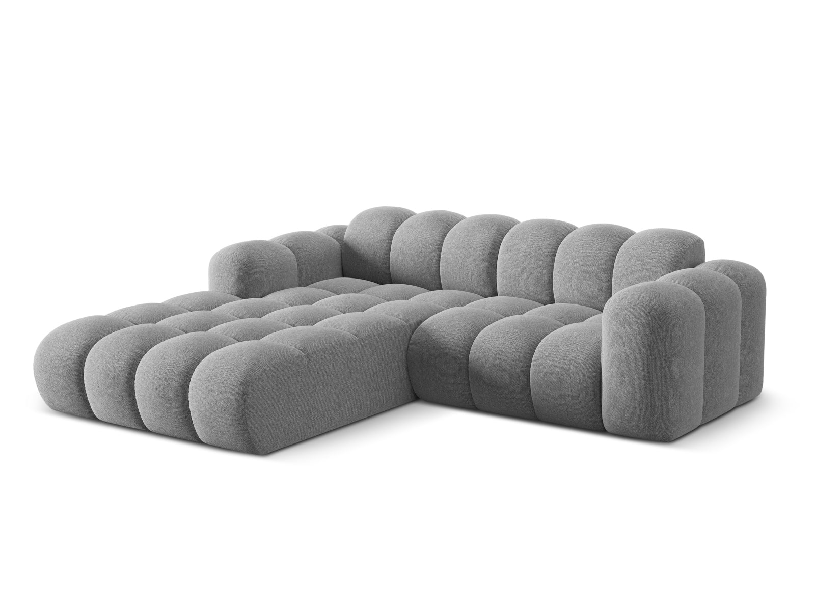 Stylisches 3-Sitzer Ecksofa Treno in hellem Grau, ideal für moderne Wohnräume, präsentiert von Cosmopolitan Design.