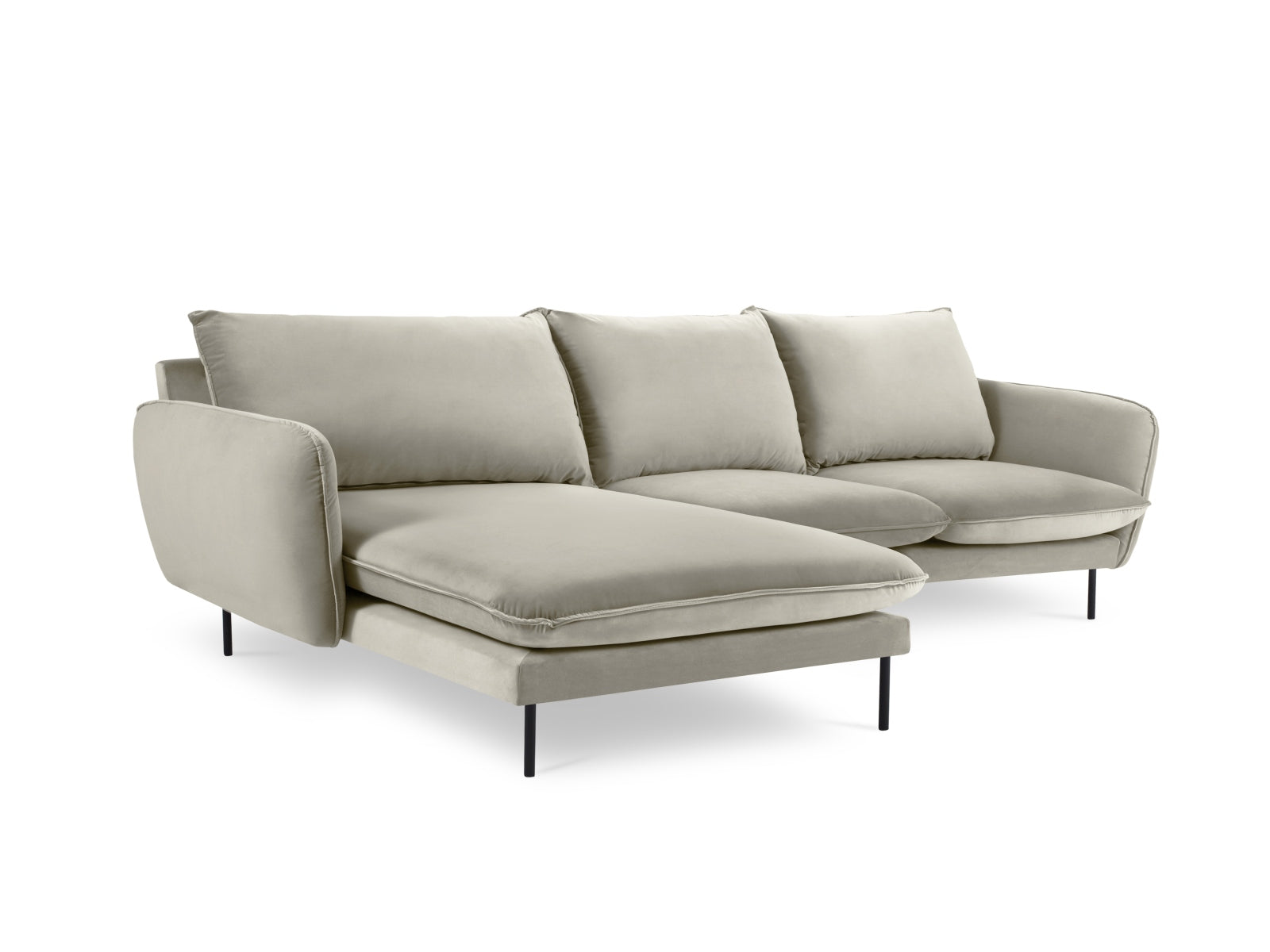 Erleben Sie das luxuriöse Vienna Velour Ecksofa links 5 Sitzer 170cm von Cosmopolitan Design – der perfekte Ort für Entspannung und gesellige Abende.