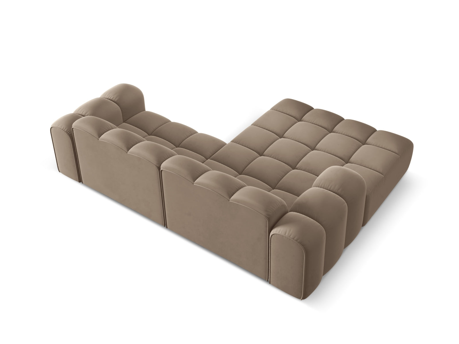 Stylisches 3-Sitzer Ecksofa Treno in edlem Cappuccino-Bluvel, perfekt für stilvolle und einladende Wohnbereiche von Cosmopolitan Design.