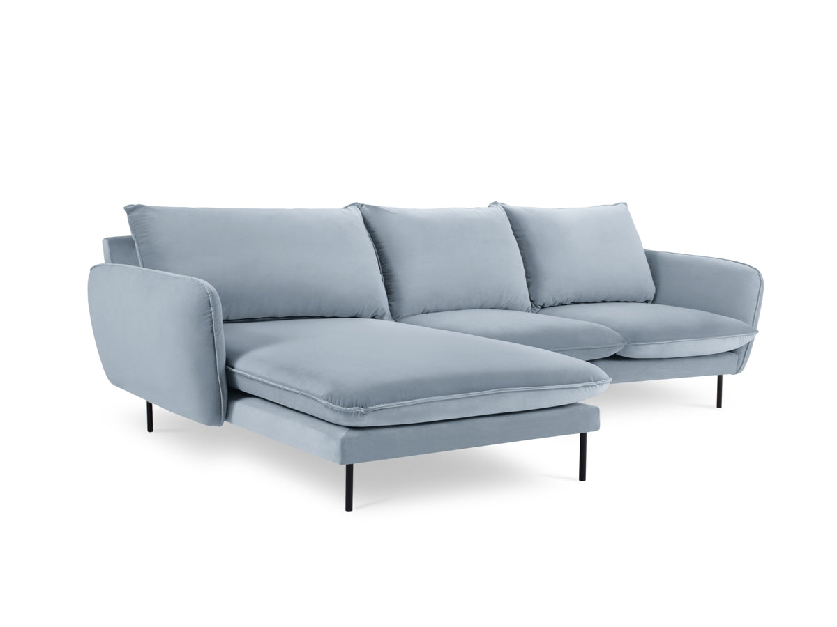 Vienna Velour Ecksofa links 5 Sitzer 170cm in Light Blue/Schwarz-Bluvel präsentiert im Onlineshop von KAQTU Design AG. Ecksofa links ist von Cosmopolitan Design