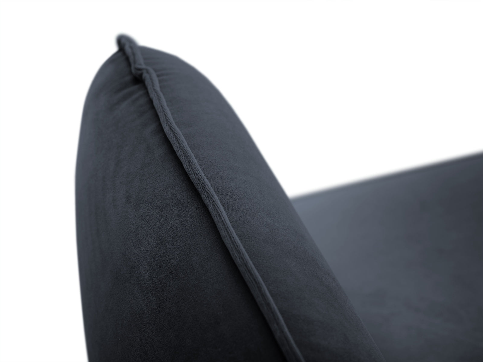 Erleben Sie das Vienna Velour Ecksofa links für 6 Personen. Hochwertiger Velourstoff, modernes Design und optimaler Komfort für gesellige Abende!