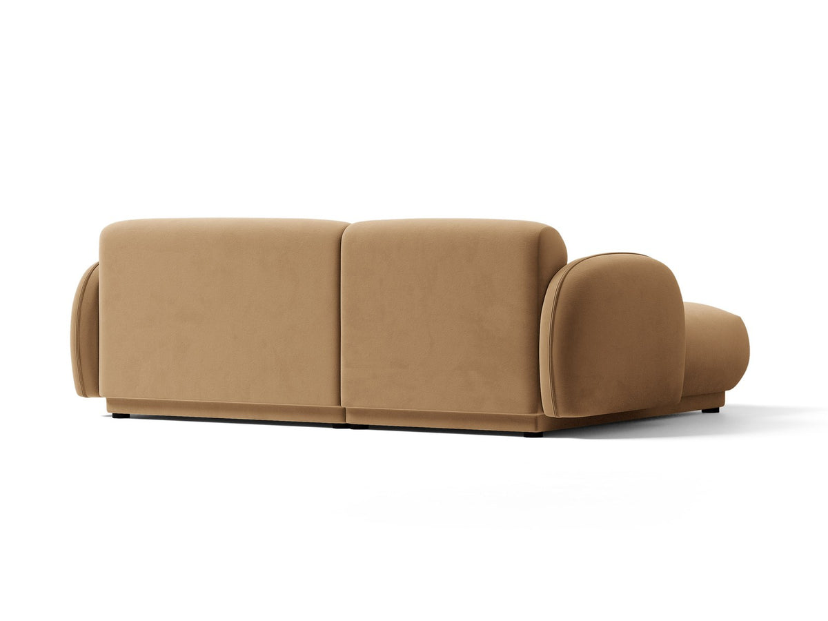 Bilbao Ecksofa links 3-Sitzer von Cosmopolitan Design in Light Beige-Casino Samtstoff, Holzrahmen, schwarze Kunststoffbeine, mit Récamiere.