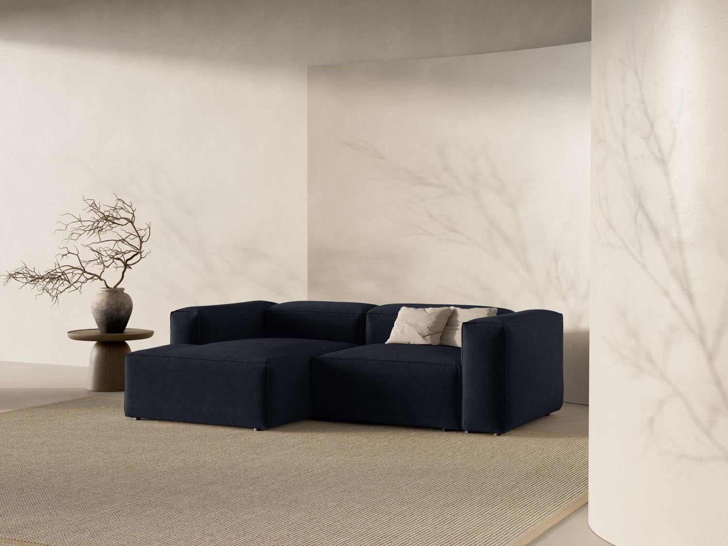 Entdecken Sie das elegante Bergamo Modulare Ecksofa links 2 Sitzer von Cosmopolitan Design – perfekt für Ihr modernes Zuhause und gemütliche Stunden!