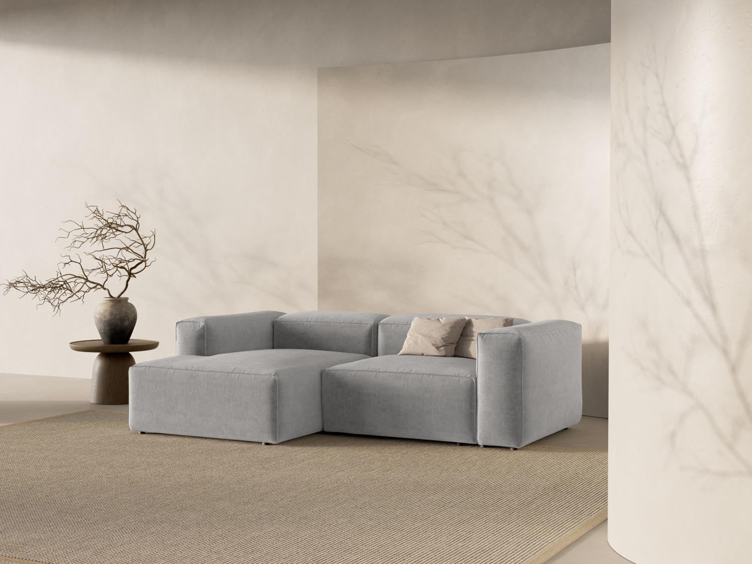 Entdecken Sie das elegante Bergamo Modulare Ecksofa links 2 Sitzer von Cosmopolitan Design – perfekt für stilvolle Wohnräume und gemütliche Stunden!