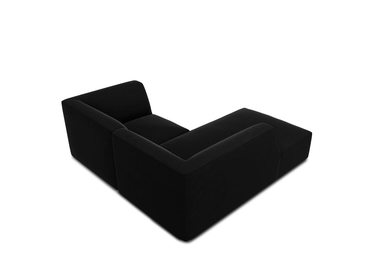 Modulares Ecksofa in Beige-Samt mit Récamiere links, Massivholzrahmen, schwarzen Kunststoffbeinen und weicher Samtpolsterung.