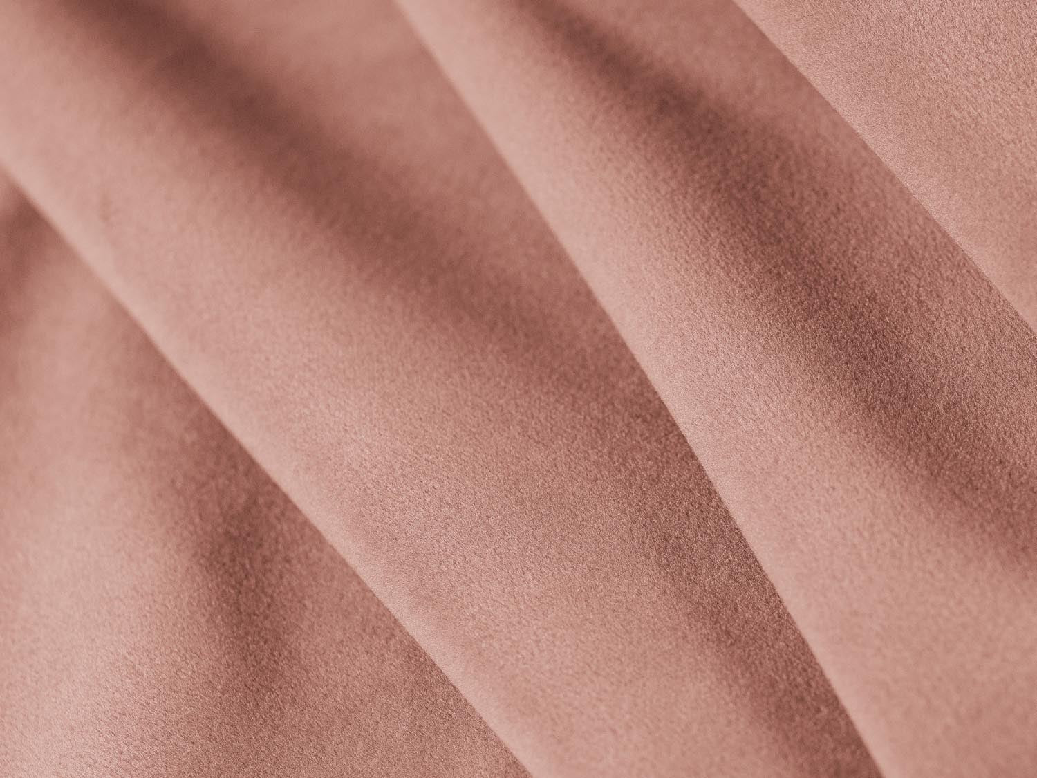 Luxuriöses Kemi Velour Dekokissen in zartem Rosa, perfekt für eine geschmackvolle Einrichtung. Hochwertige Verarbeitung von Cosmopolitan Design.