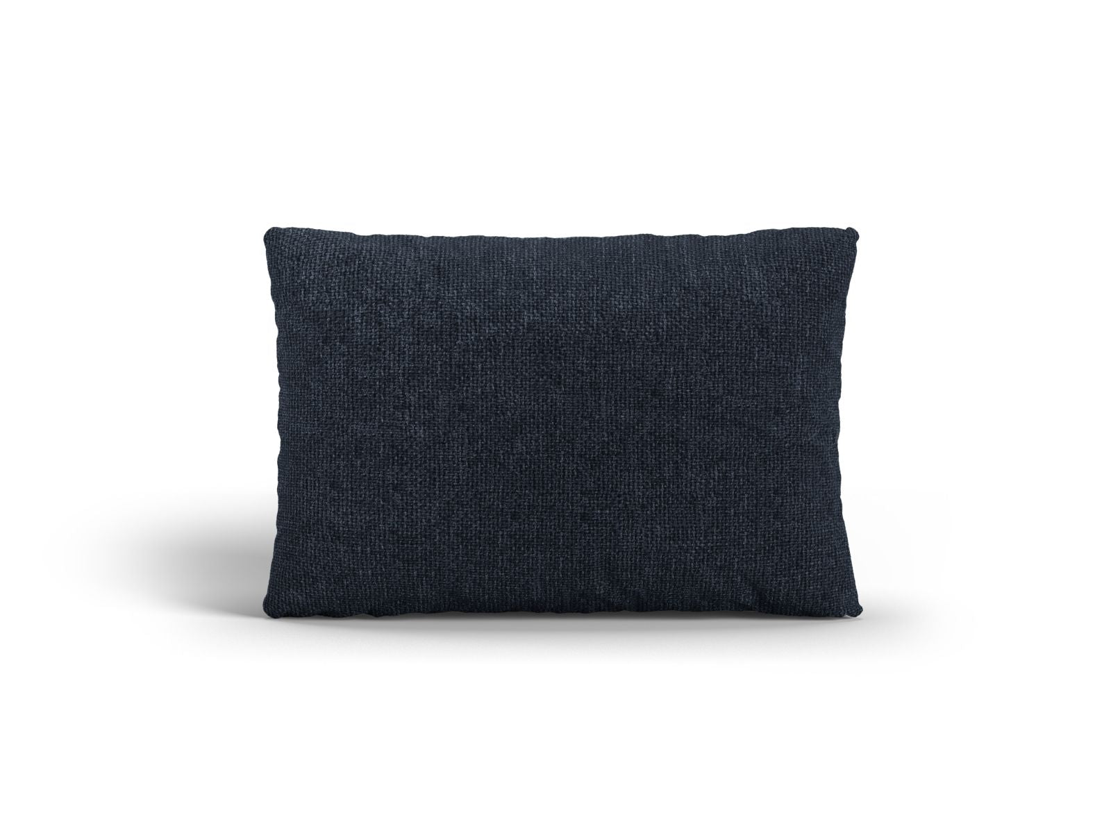 Stilvolles Kissen Aveiro in tiefem Navy Blue von Cosmopolitan Design, perfekt für eine moderne und gemütliche Einrichtung.