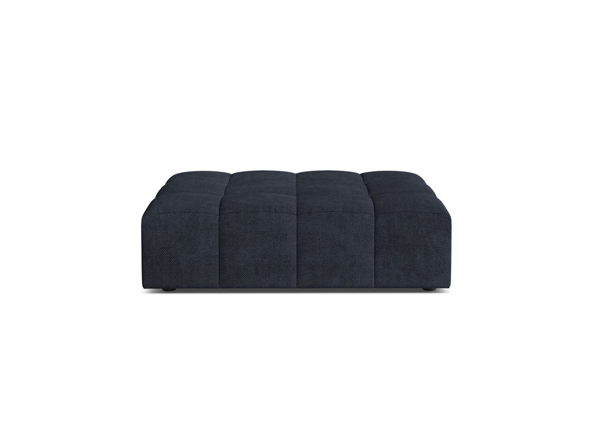 Pouf Chicago mit Massivholzrahmen, Sperrholz und Chenille-Stoffbezug in Light Beige, schwarze Kunststoffbeine, Sitzhöhe 42 cm.