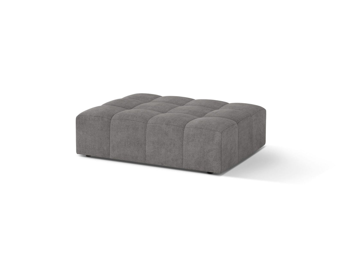 Pouf Chicago mit Massivholzrahmen, Sperrholz und Chenille-Stoffbezug in Light Beige, schwarze Kunststoffbeine, Sitzhöhe 42 cm.