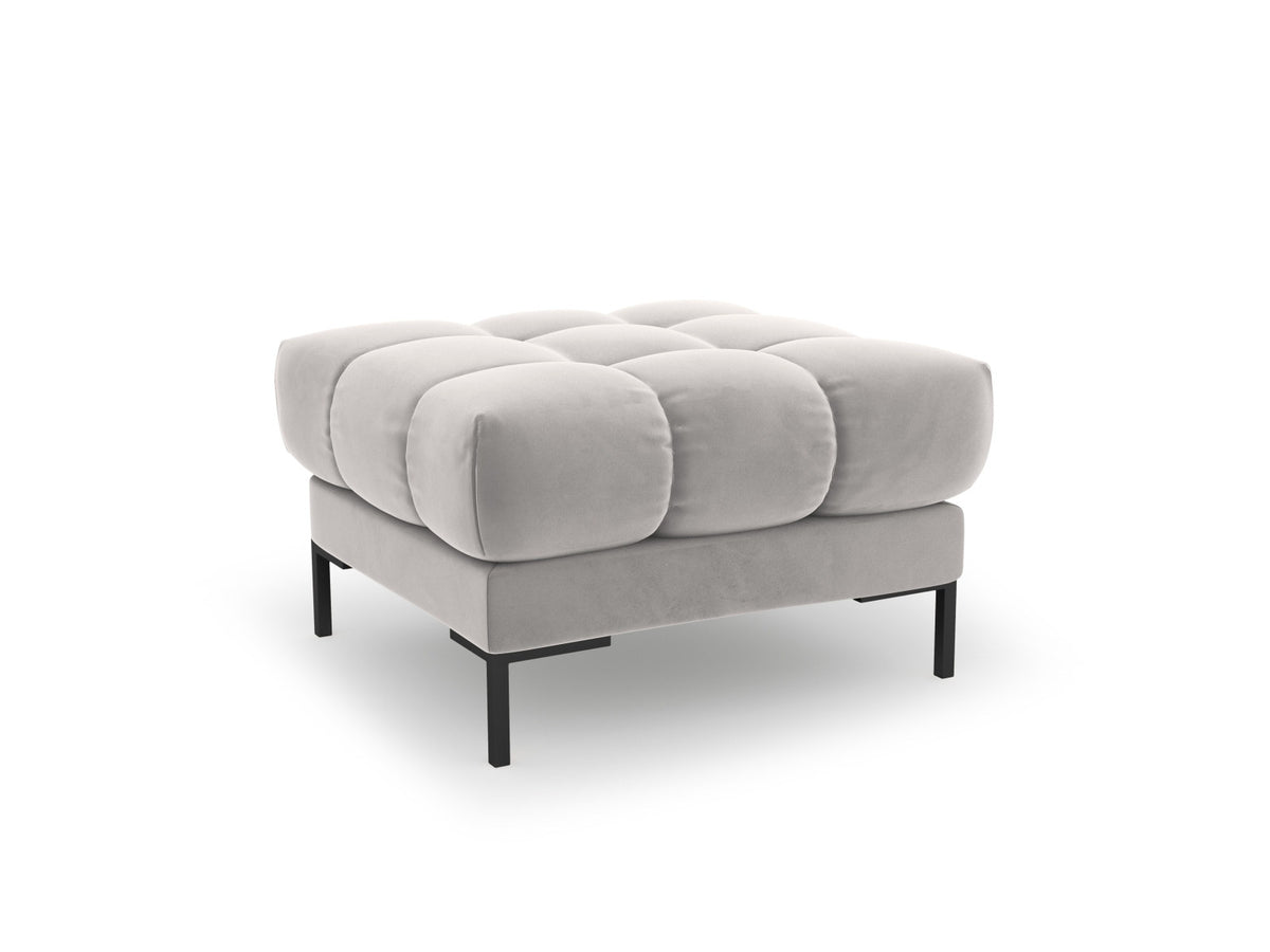 Quadratischer Pouf Bali mit gepolsterter Sitzfläche aus Stoff auf schlanken Metallbeinen