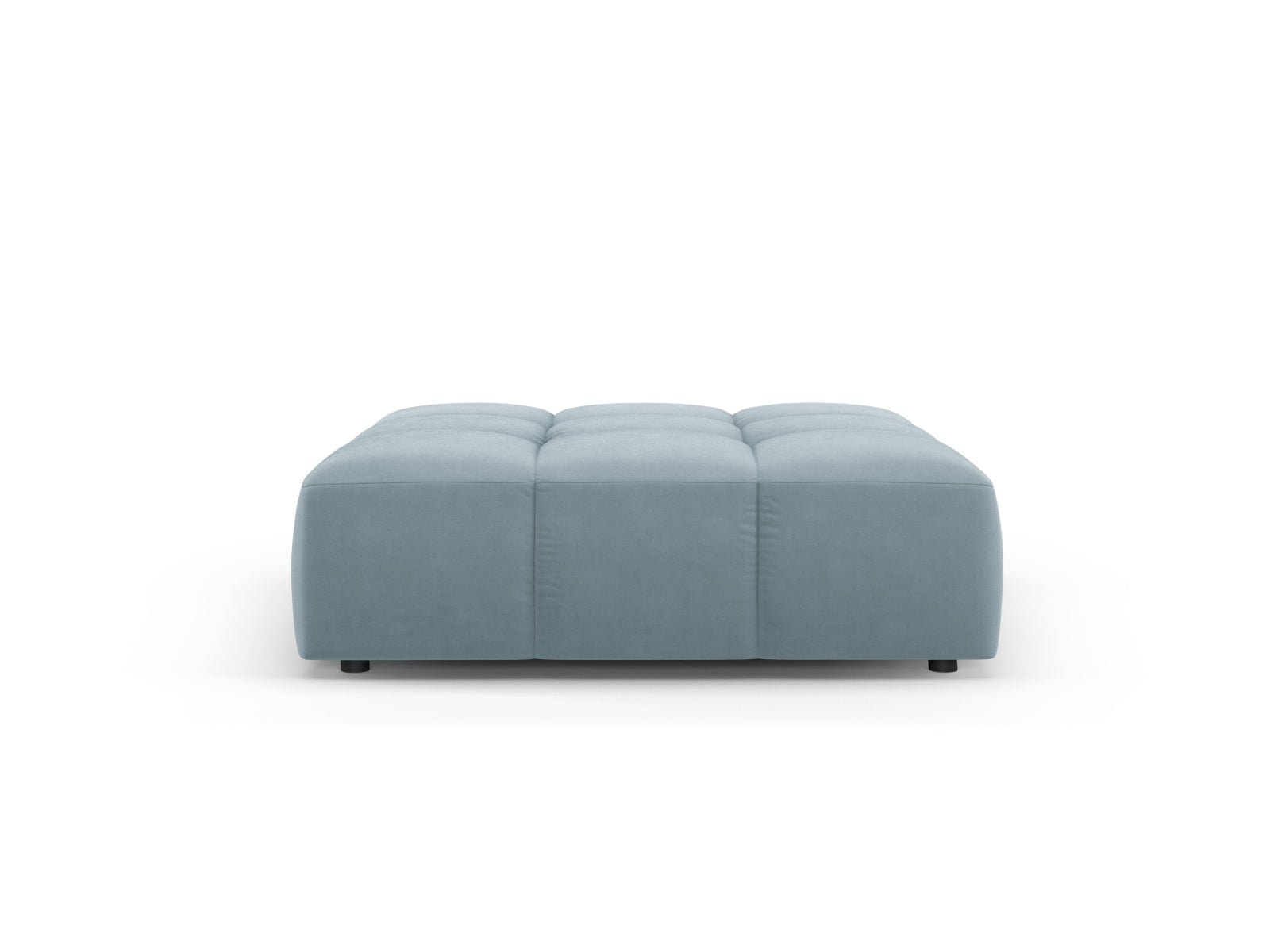 Eleganter 1-Sitzer Pouf Moritz in sanftem Hellblau, ideal für stilvolle Wohnräume. Hochwertiges Design von Cosmopolitan Design.
