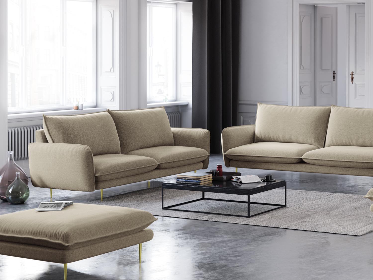 Eleganter Vienna Pouf in Beige und Gold, ideal für stilvolle Wohnräume. Perfekt als Sitzgelegenheit oder dekoratives Element.