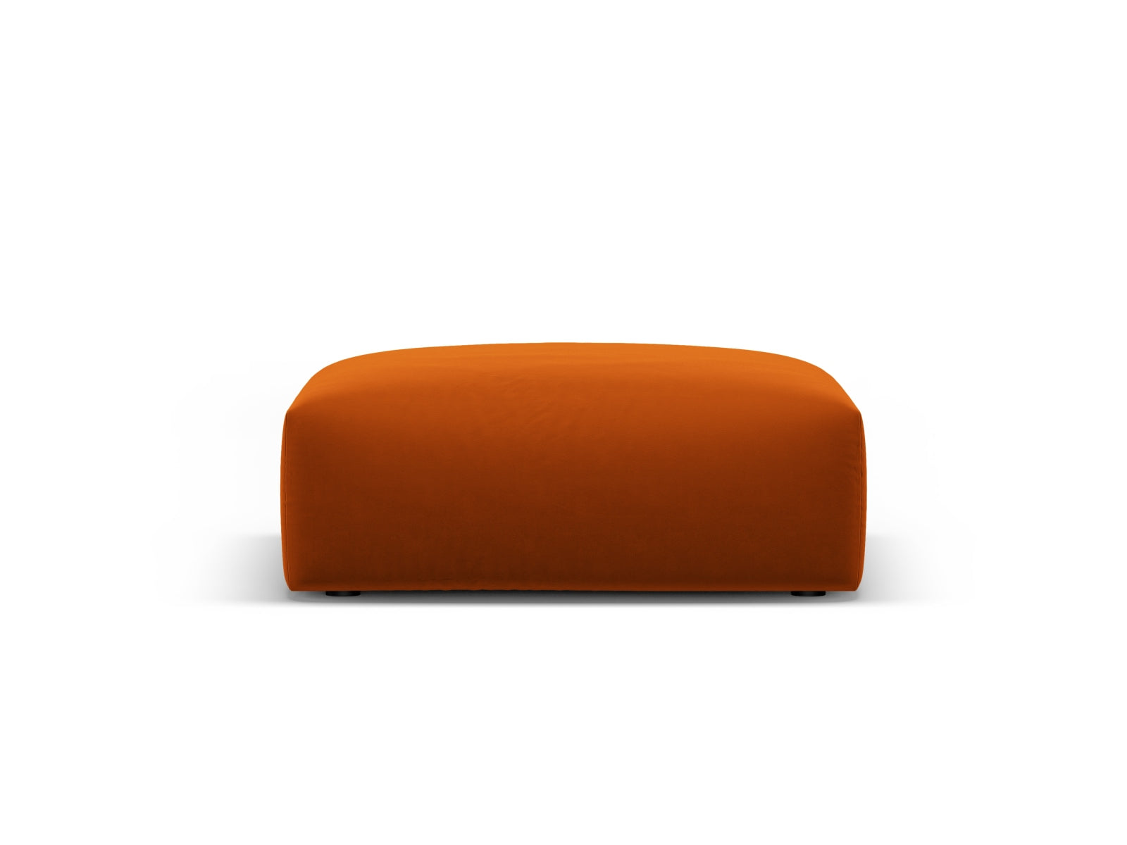 Stylischer 1-Sitzer Pouf Matera in ansprechendem Terracotta, perfekt für gemütliche Sitzgelegenheiten und moderne Wohnräume.