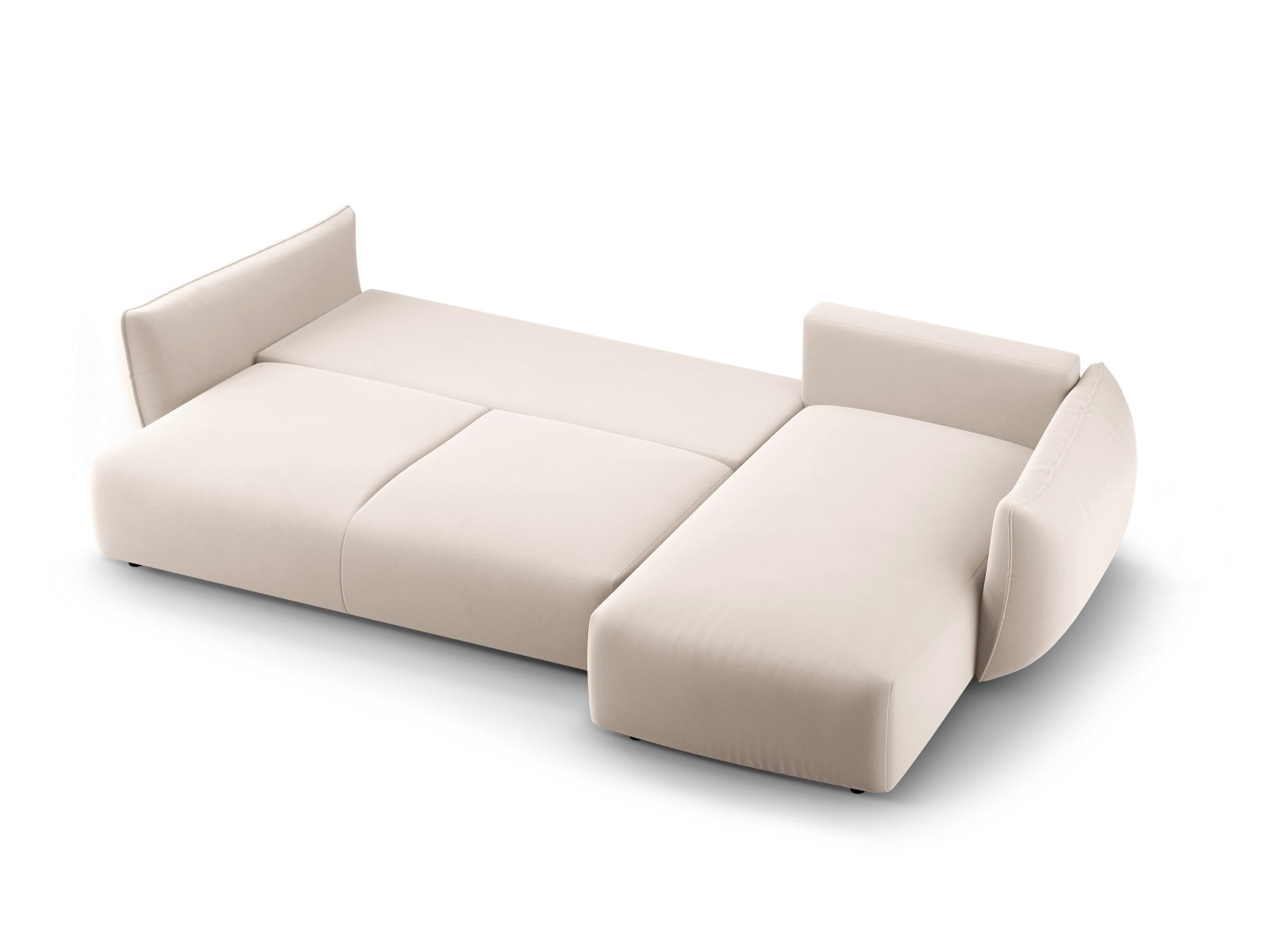 Beige 4-Sitzer Ecksofa Matera mit praktischer Schlaffunktion und Stauraum, perfekt für stilvolle und funktionale Wohnräume von Cosmopolitan Design.